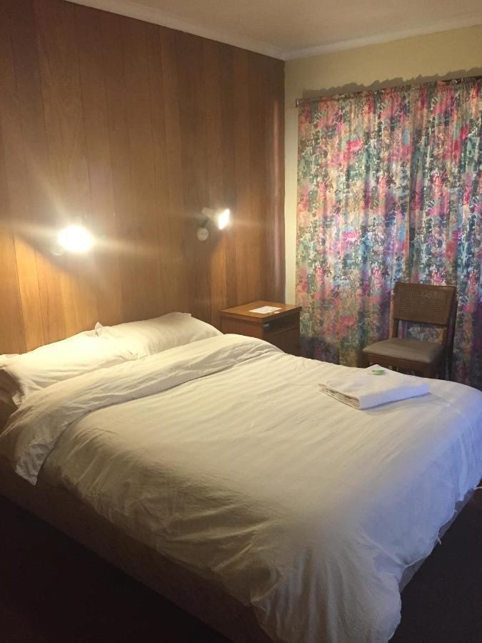 Meekatharra Hotel Екстер'єр фото