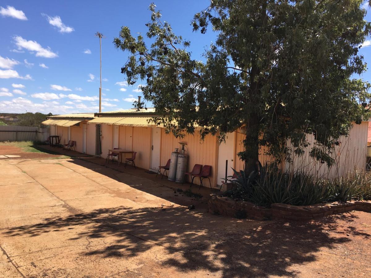 Meekatharra Hotel Екстер'єр фото