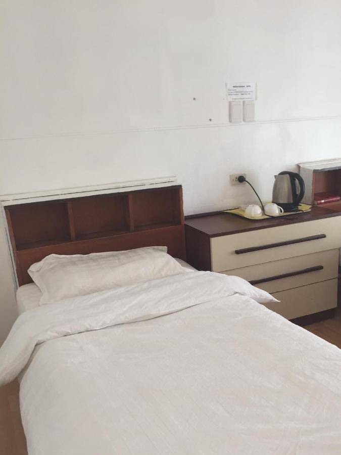 Meekatharra Hotel Екстер'єр фото